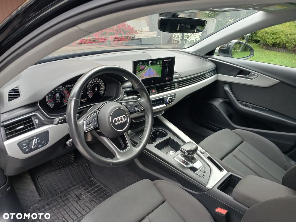 Audi A4 Limousine 35 TFSI mHEV Advanced S tronic - 12