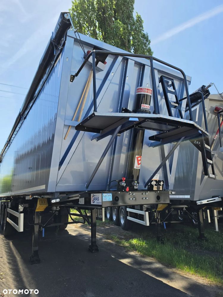 Gras 54 m3 - 10