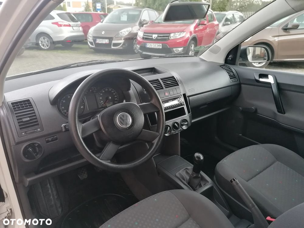 Volkswagen Polo - 14