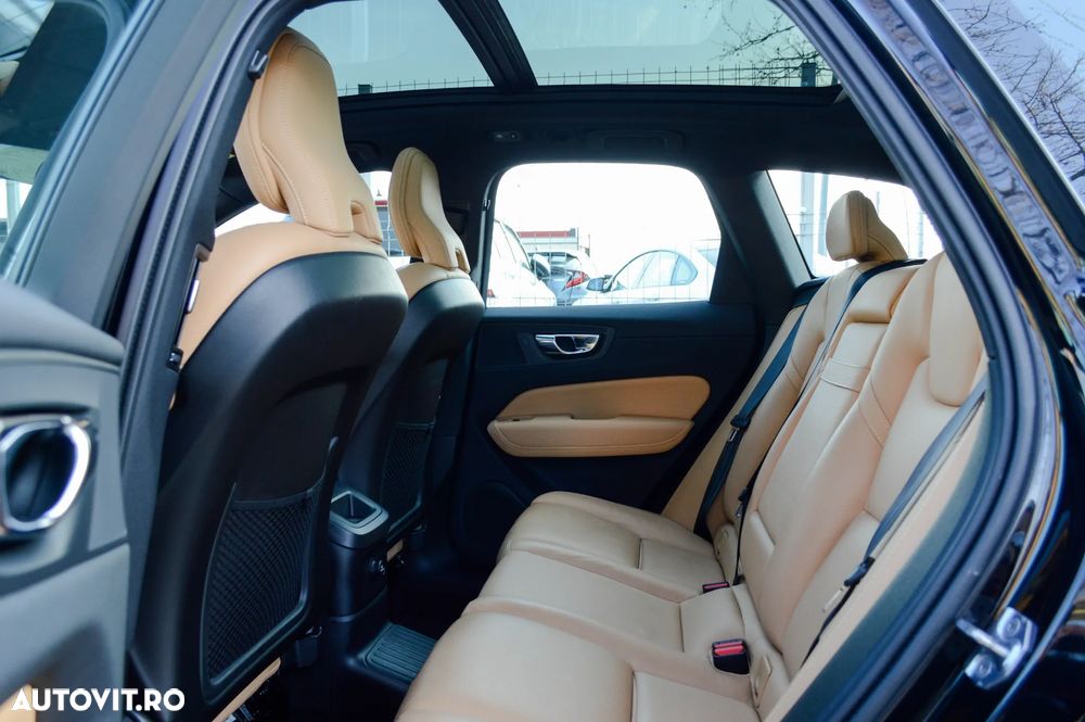 Volvo XC 60 Recharge T8 Twin Engine eAWD Inscription - 37