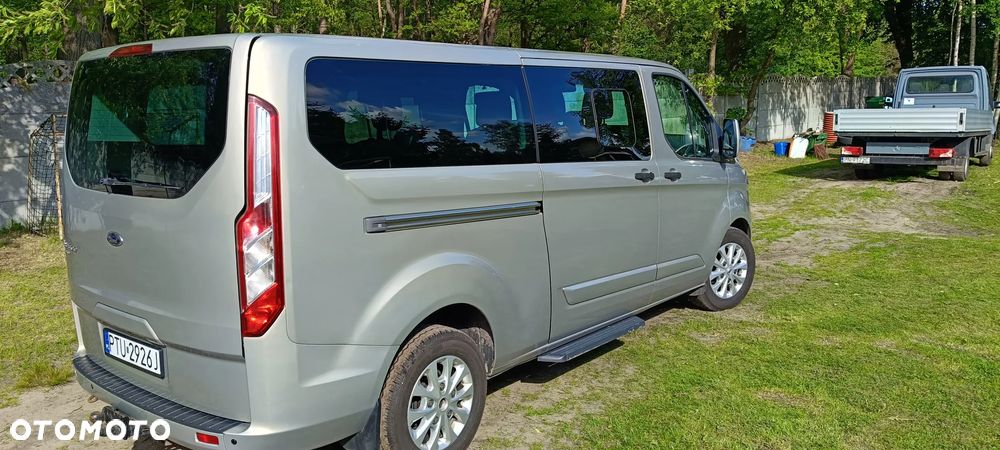 Ford Tourneo Custom - 5