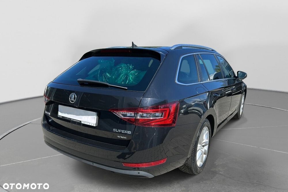 Skoda Superb 2.0 TDI 4x4 Style DSG - 15