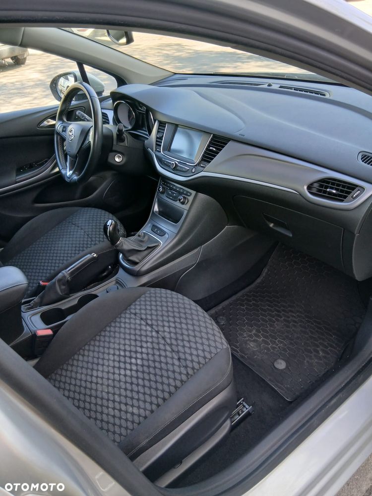 Opel Astra 1.6 CDTI Enjoy - 16