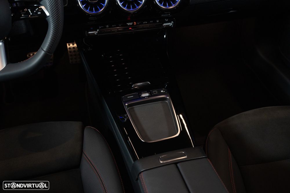 Mercedes-Benz CLA 250 - 15