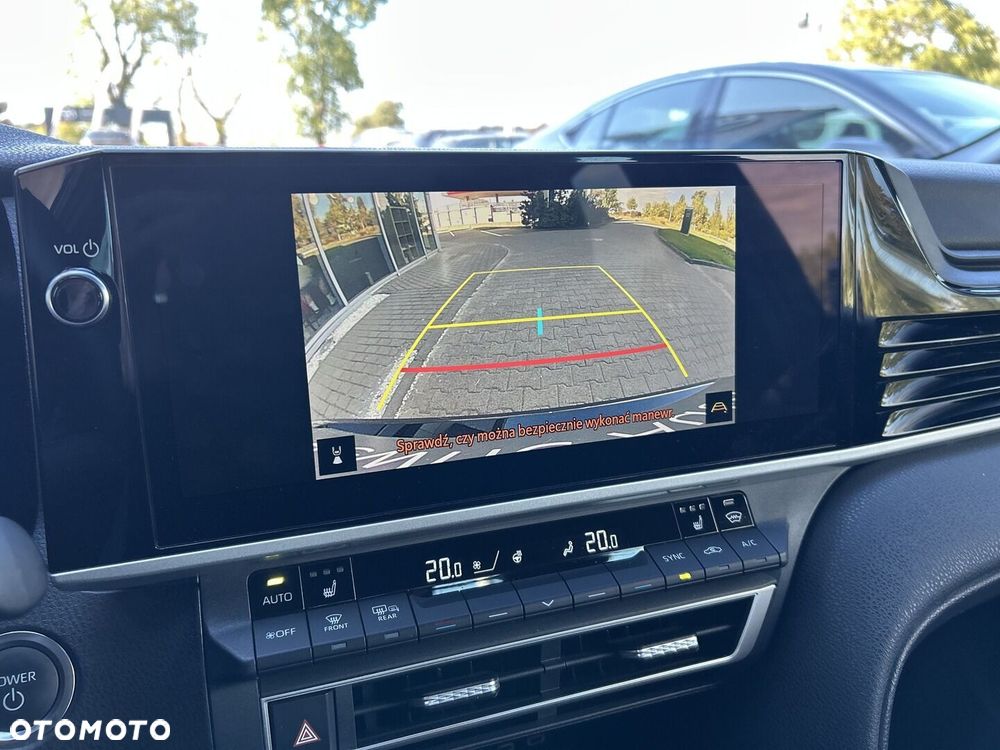 Toyota Camry - 18