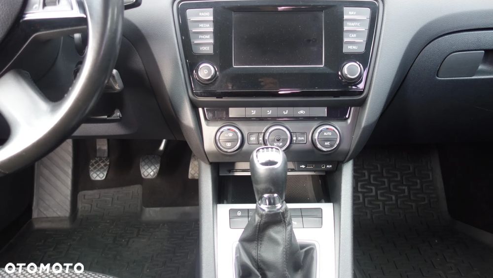 Skoda Octavia 1.4 TSI Elegance - 24