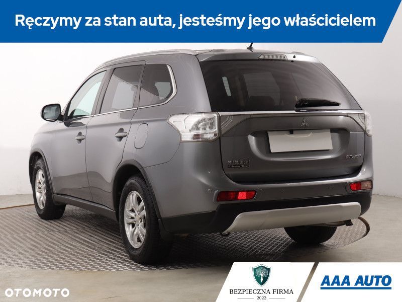 Mitsubishi Outlander - 6