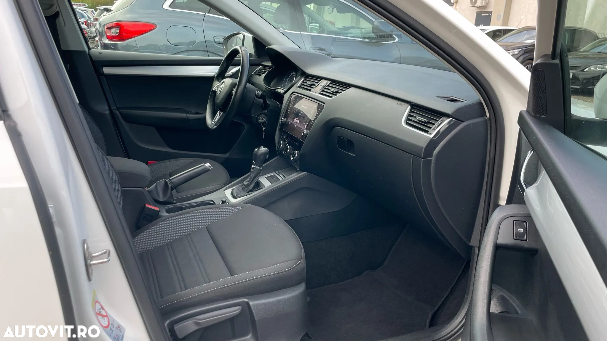Skoda Octavia - 30