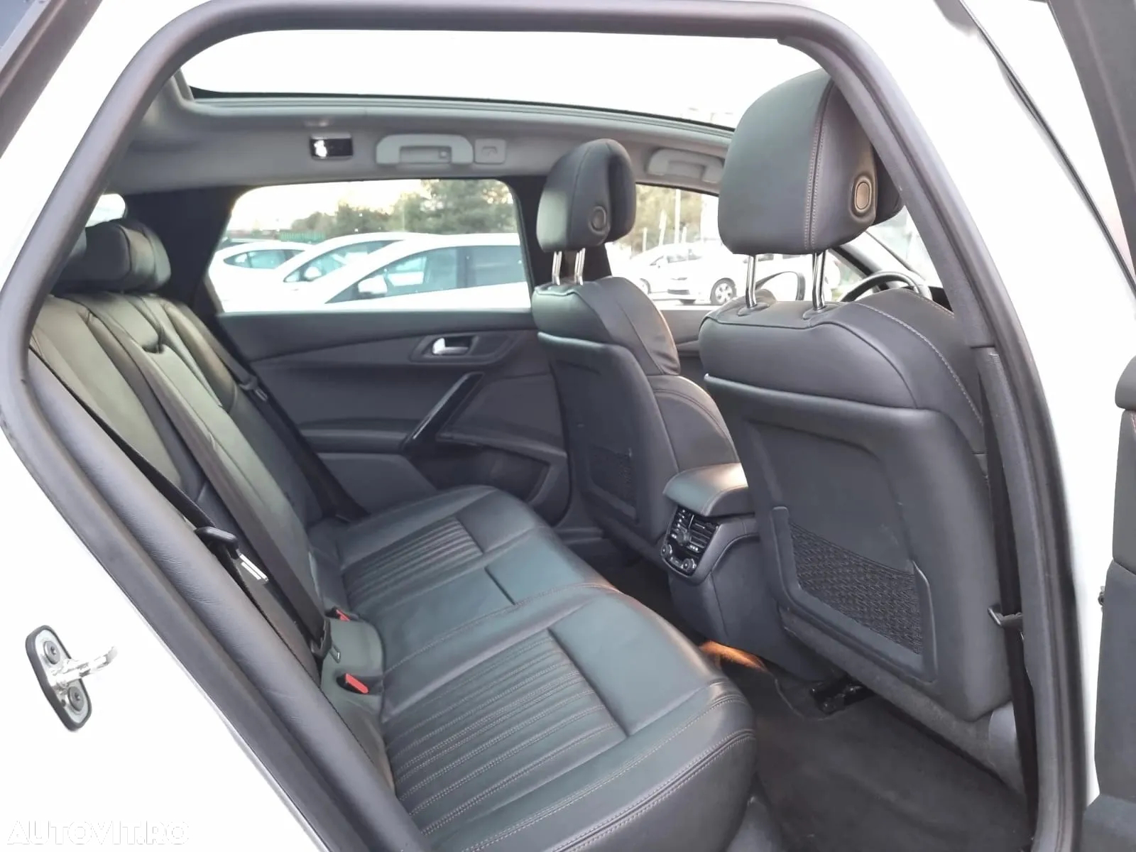 Peugeot 508 RXH Hybrid4 - 9