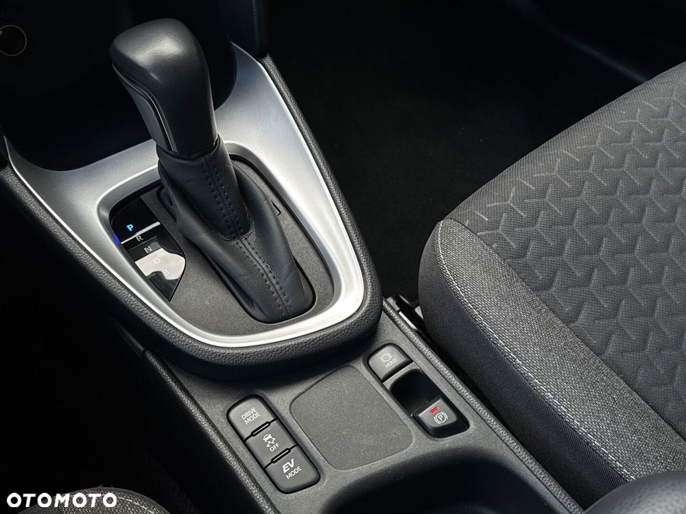 Toyota Yaris Cross Hybrid 1.5 Comfort - 28