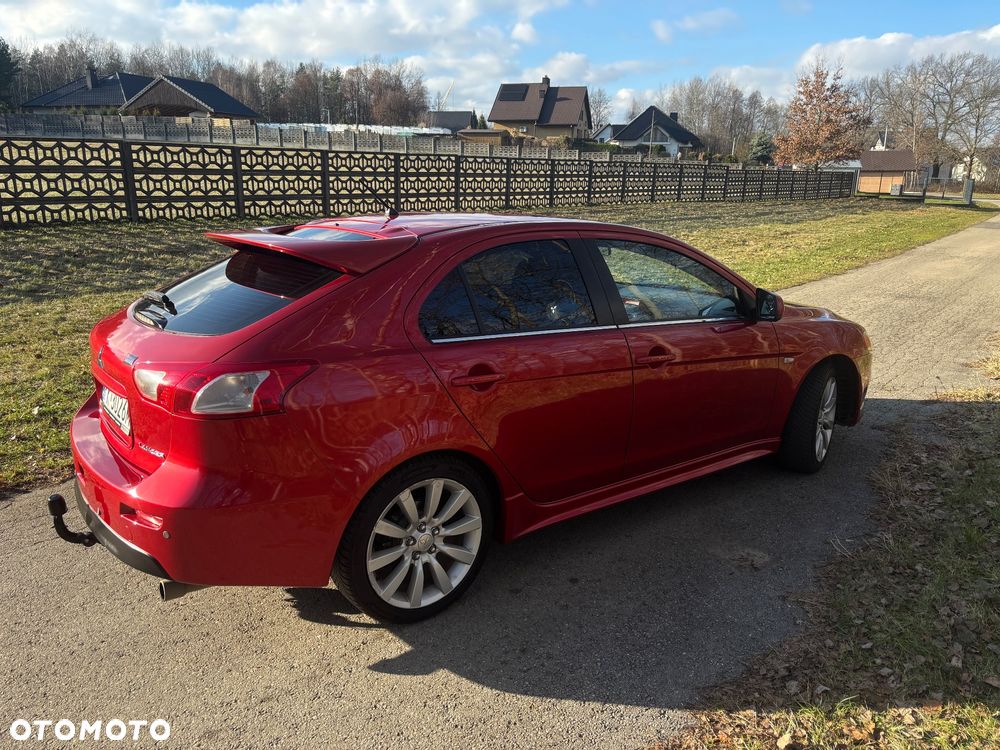 Mitsubishi Lancer 1.8 Invite - 3