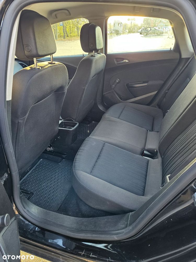 Opel Astra 1.6 CDTI Essentia S&S - 11