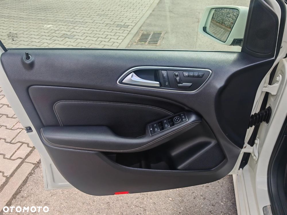 Mercedes-Benz Klasa B 180 CDI 7G-DCT - 19