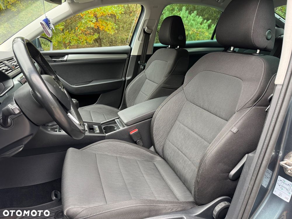 Skoda Superb 1.6 TDI Ambition - 14