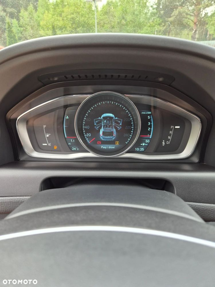 Volvo XC 60 - 18