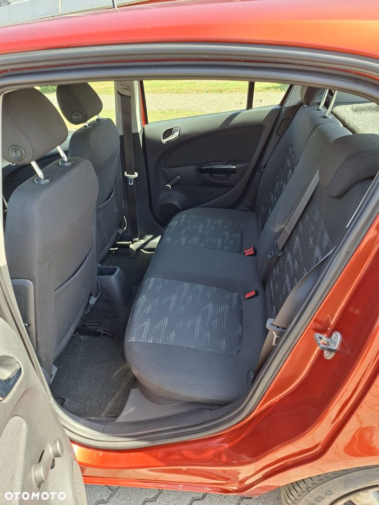 Opel Corsa 1.4 16V Active - 13