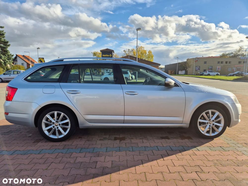 Skoda Octavia 2.0 TDI Style DSG - 9