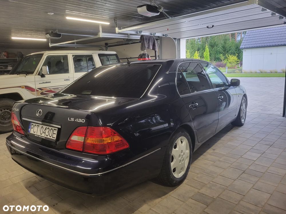 Lexus LS Prezydent - 28