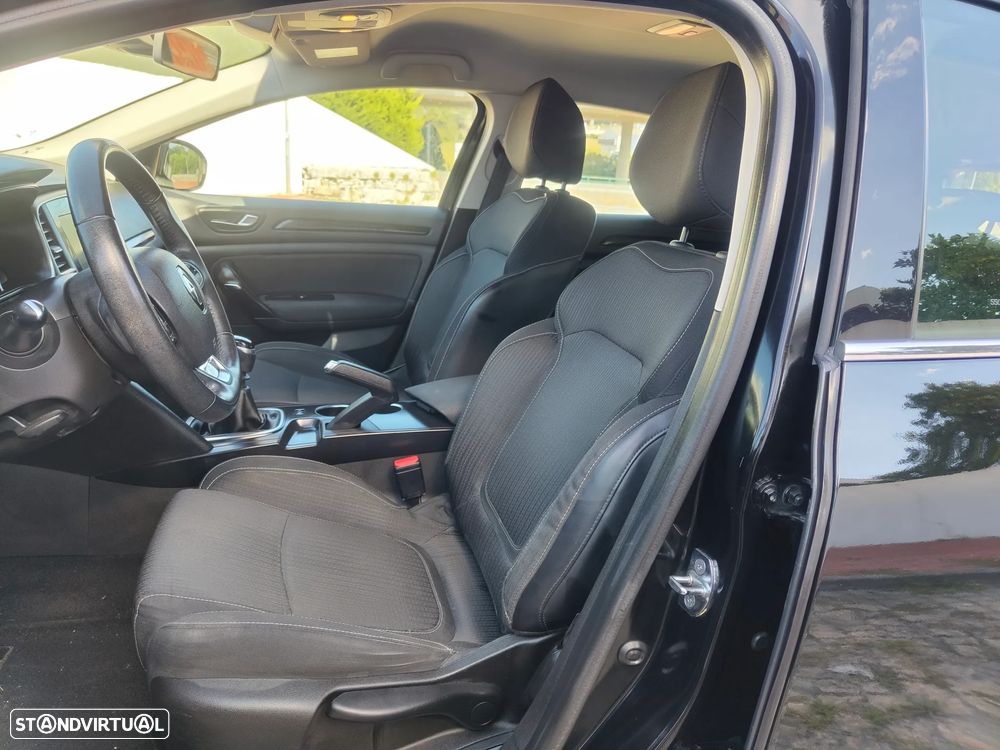 Renault Mégane 1.5 dCi Zen ECO - 10