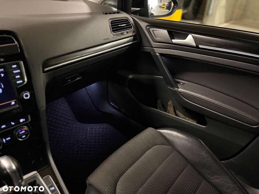 Volkswagen Golf 2.0 TDI SCR DSG Highline - 26