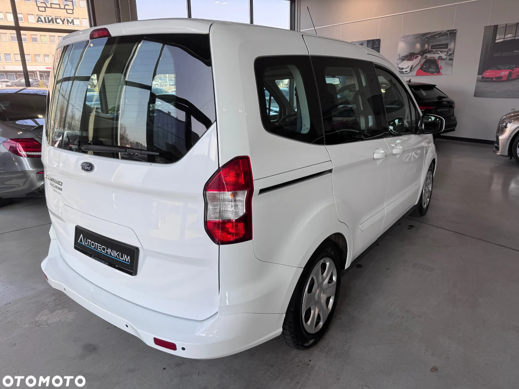 Ford Tourneo Courier 1.5 TDCi Trend - 5