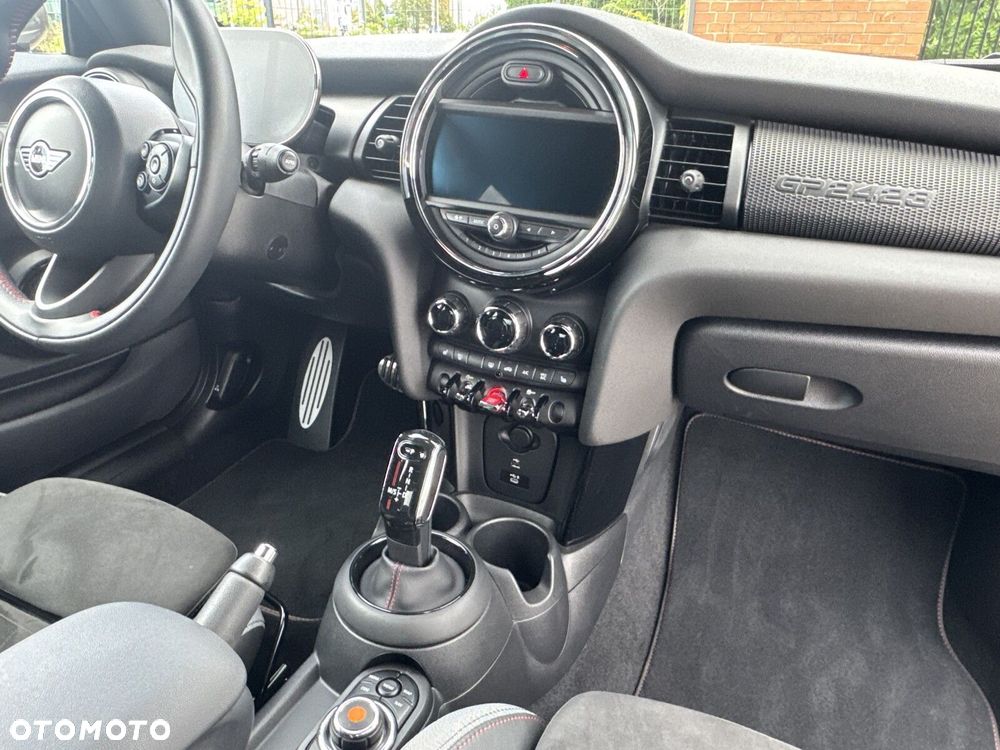 MINI John Cooper Works - 26