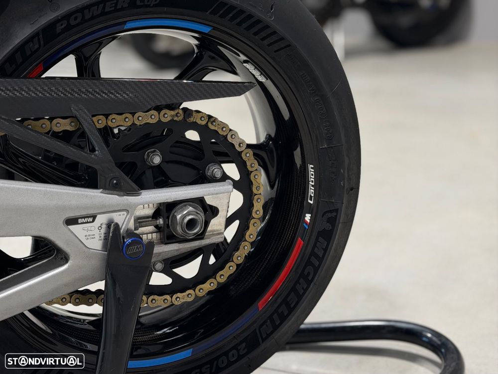 BMW M 1000 RR - 12