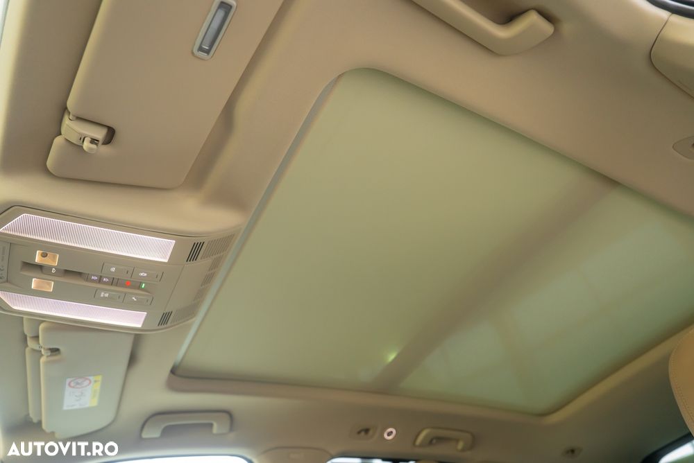 Volkswagen Touareg 3.0 V6 e-Hybrid 4Motion Aut. Elegance - 26