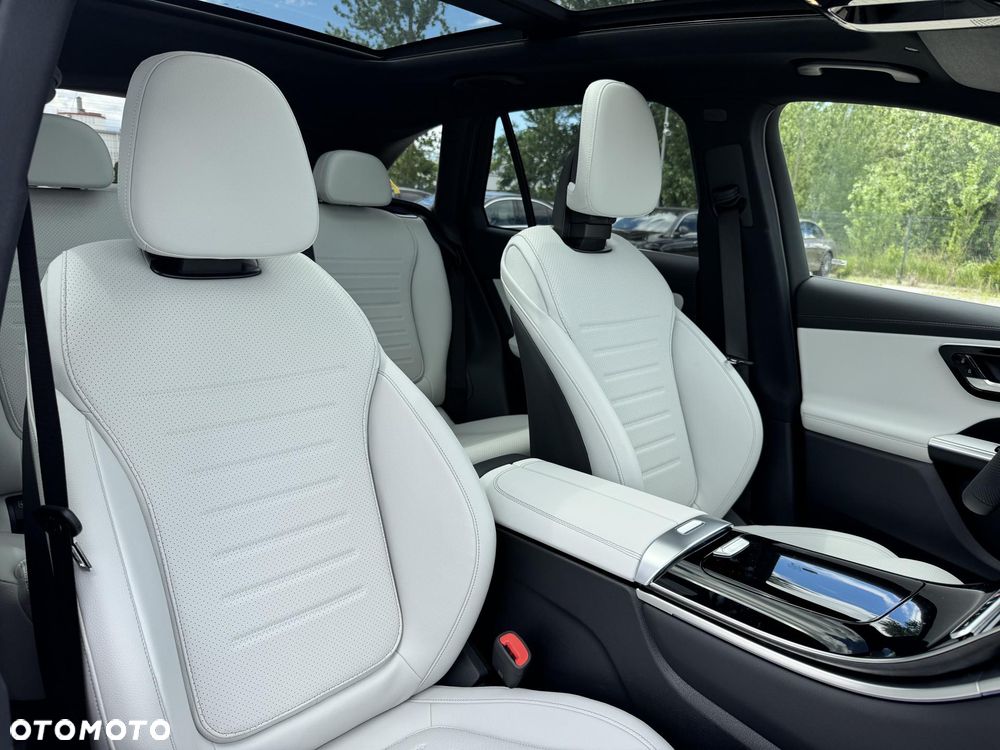 Mercedes-Benz GLC 300 de PHEV 4-Matic AMG Line - 13