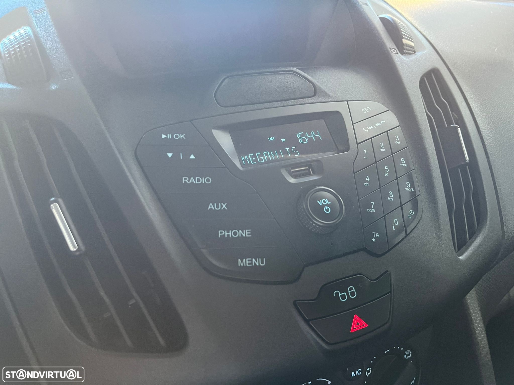 Ford Connect 1.6 TDCI 3 LUGARES - 11