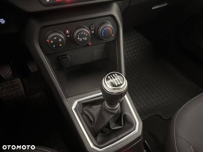 Dacia Sandero - 16