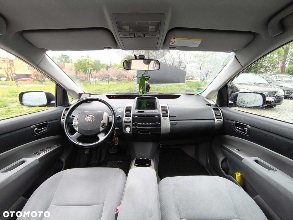 Toyota Prius - 5