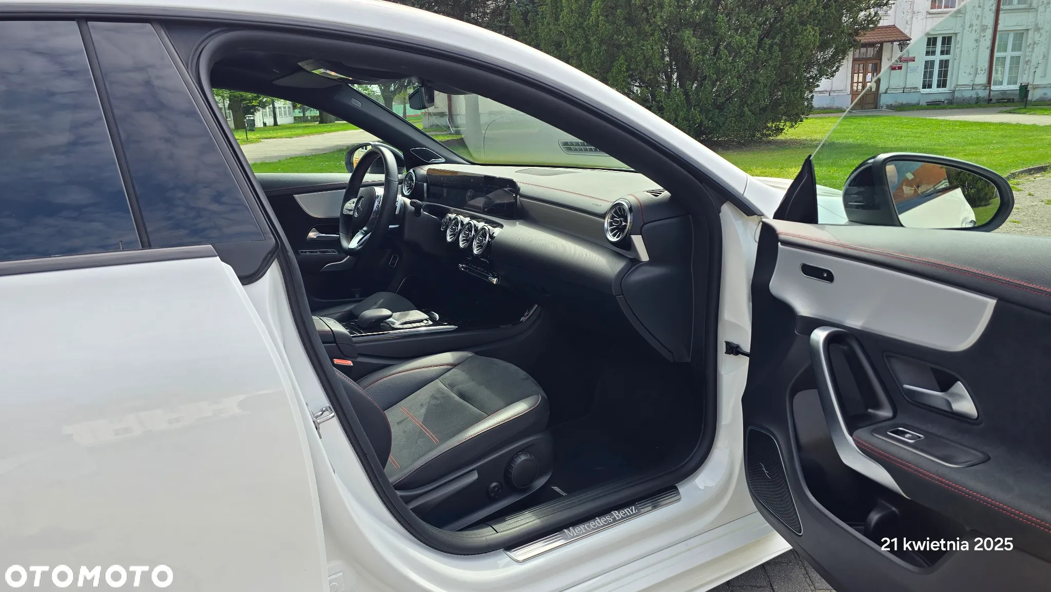 Mercedes-Benz CLA 250 4-Matic Progressive 7G-DCT - 28
