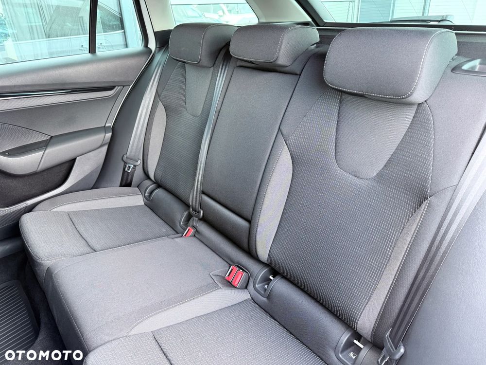 Skoda Octavia 1.5 TSI Selection - 32