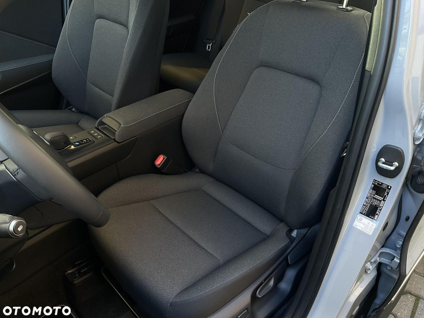 Lexus LBX 1.5 Hybrid - 12
