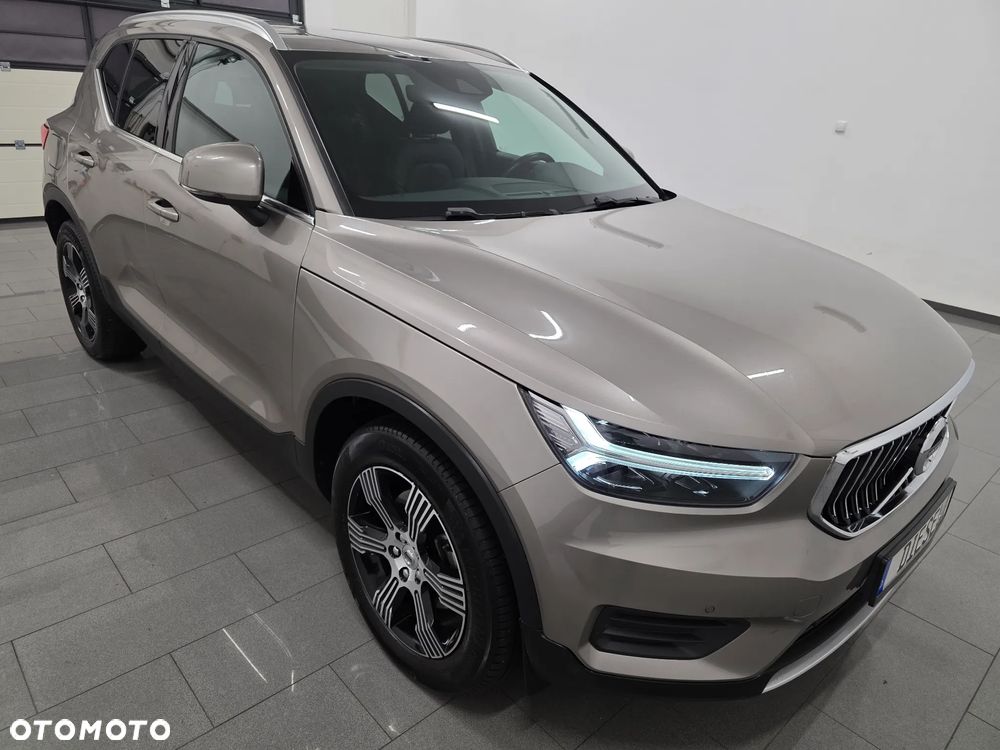 Volvo XC 40 D4 AWD Geartronic Inscription - 32