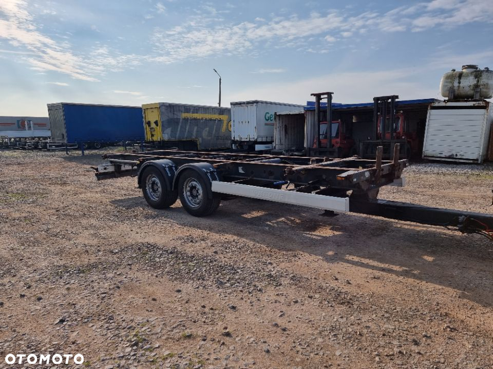 Krone TANDEM BDF 7.45-7.80m KRONE DHL/DACHSER/DPD DOLNY ZACZEP  2009ROK OPONY 385/55R22.5 HAMULCE TARCZOWE osie SAF MOŻLIWOŚĆ TRANSPORTU - 3