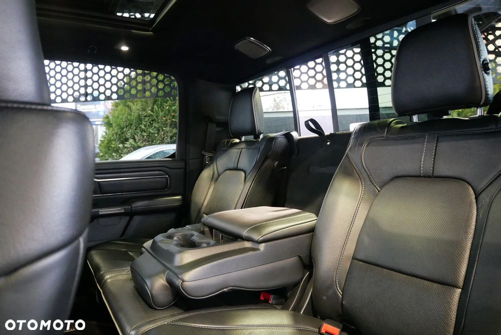 RAM 1500 5.7 Crew Cab Limited - 16