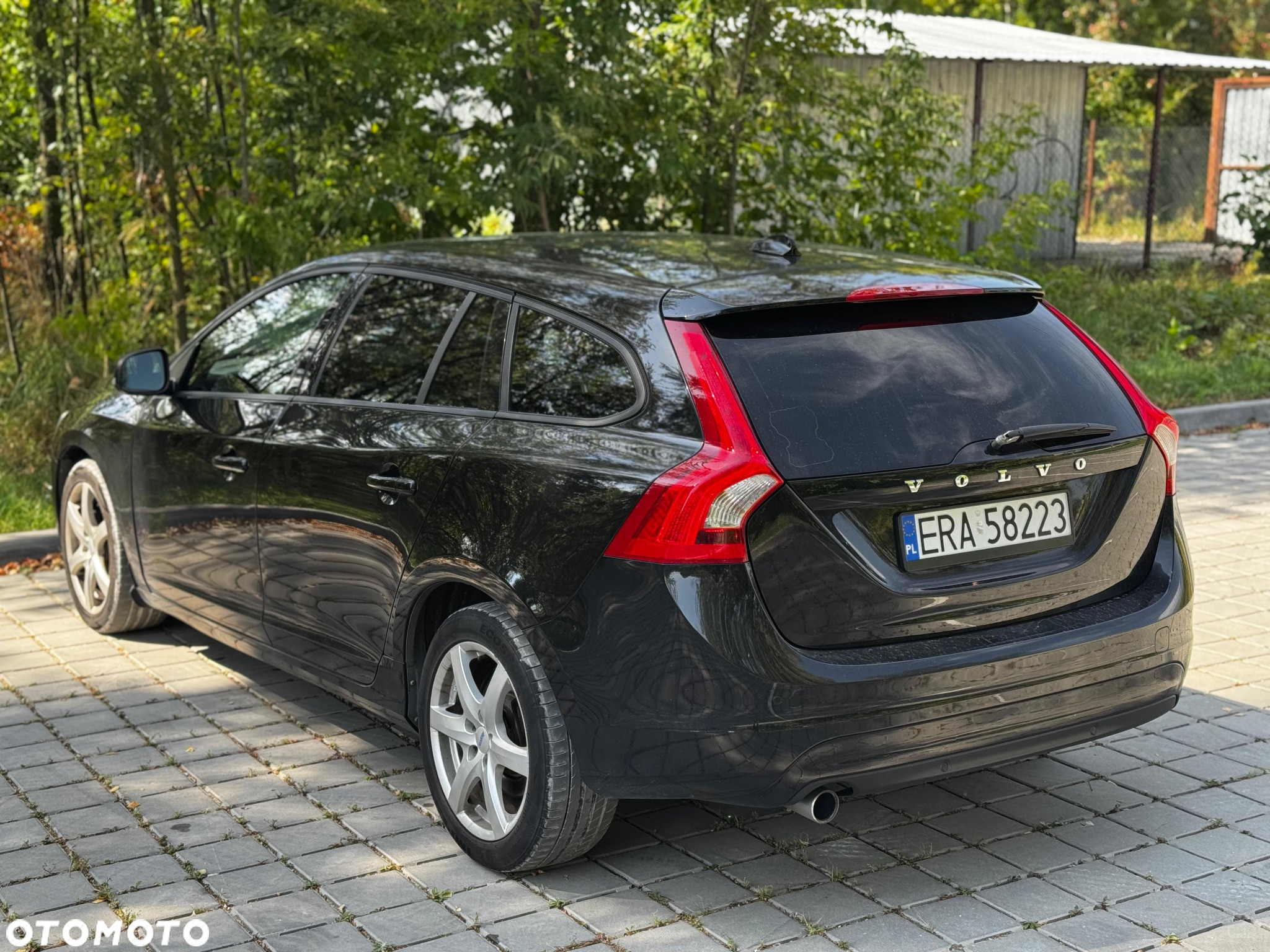 Volvo V60 D2 Drive-E Momentum - 3