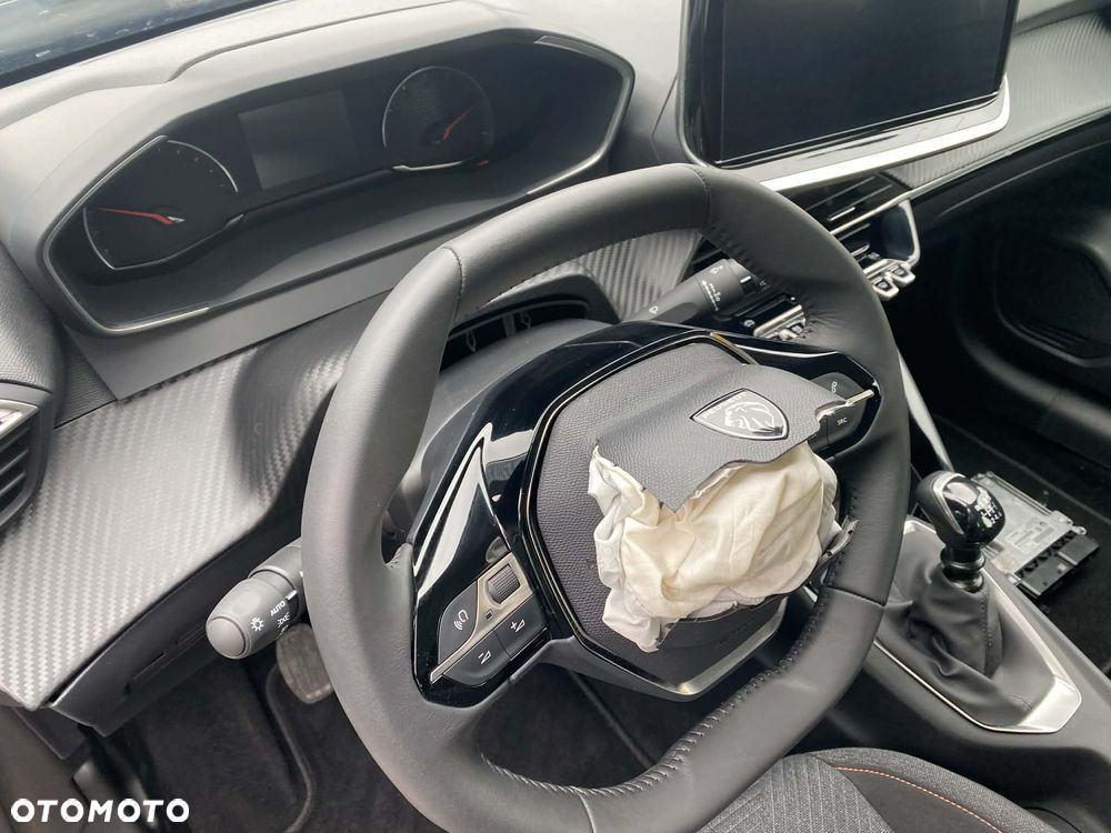 Peugeot 208 PureTech 100 Allure Pack - 19