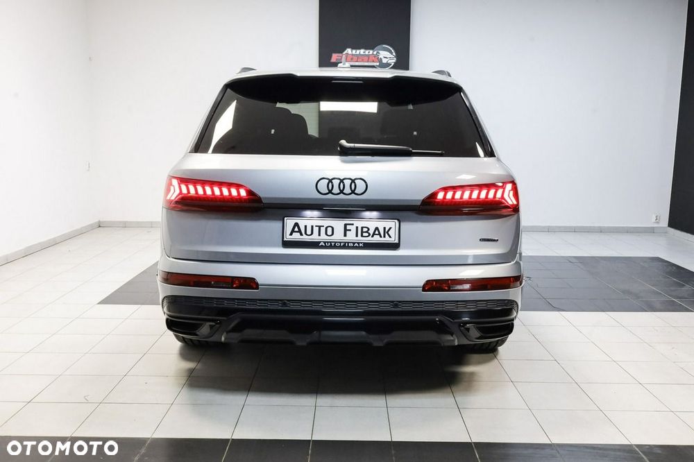 Audi Q7 - 11