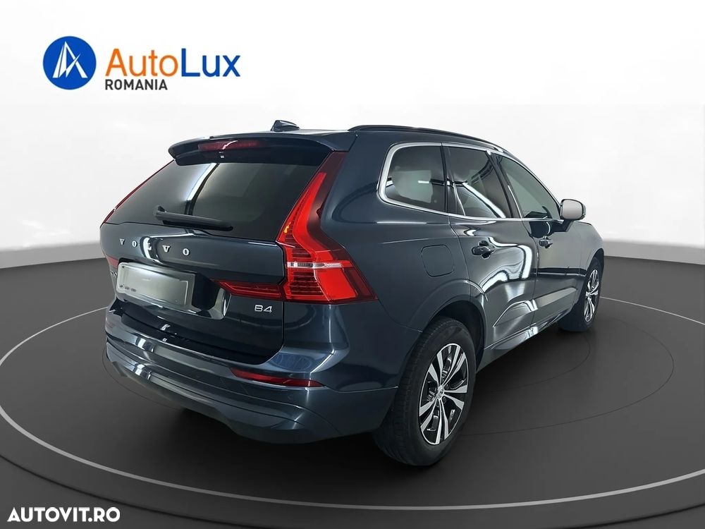 Volvo XC 60 B4 MHEV Momentum Pro - 3