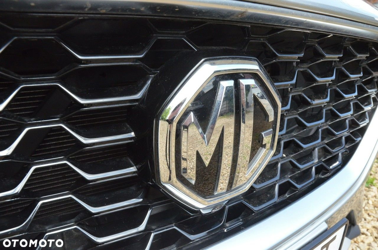 MG ZS - 28