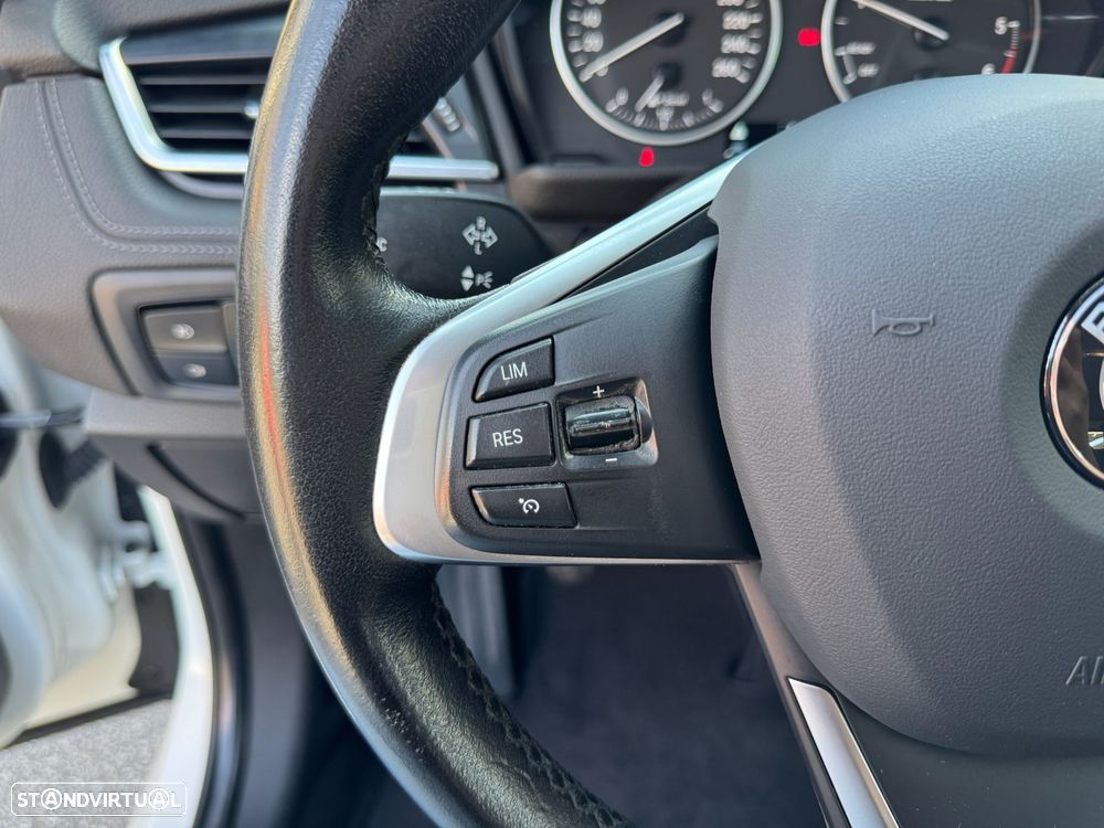 BMW 216 Active Tourer d Line Sport — fotografia 16