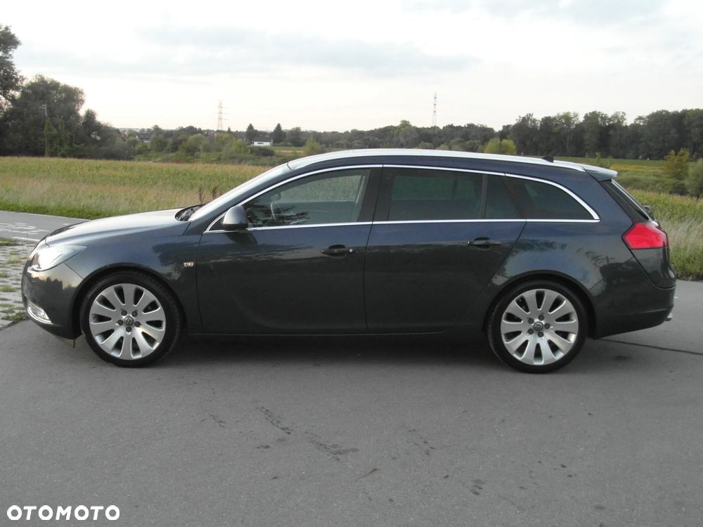Opel Insignia 2.0 T Cosmo 4x4 - 3
