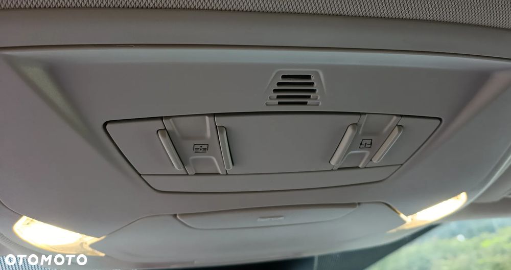 Ford Kuga - 32