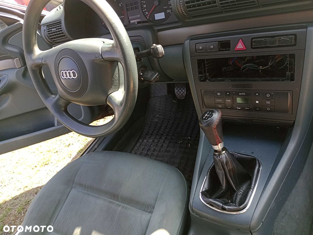 Audi A4 B5 - czesci blacharskie LY5K lampy fotele drzwi zderzaki i inne - 6