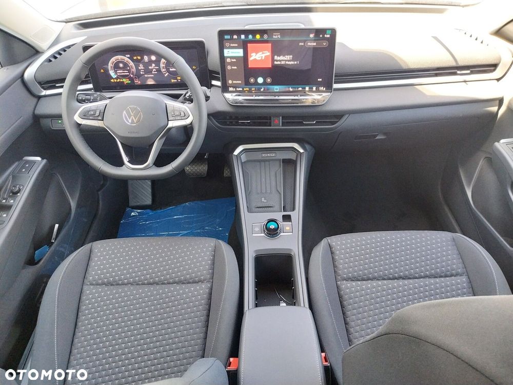 Volkswagen T-Roc - 16