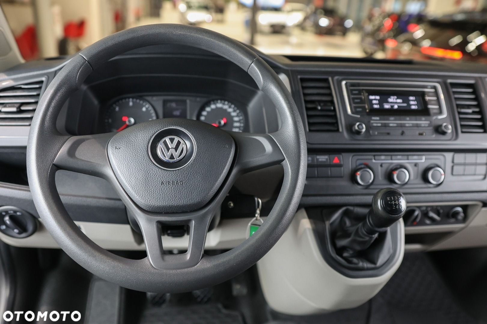 Volkswagen Transporter - 12