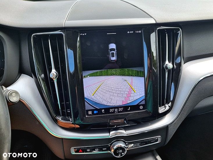 Volvo XC 60 B4 D Geartronic Momentum Pro - 21